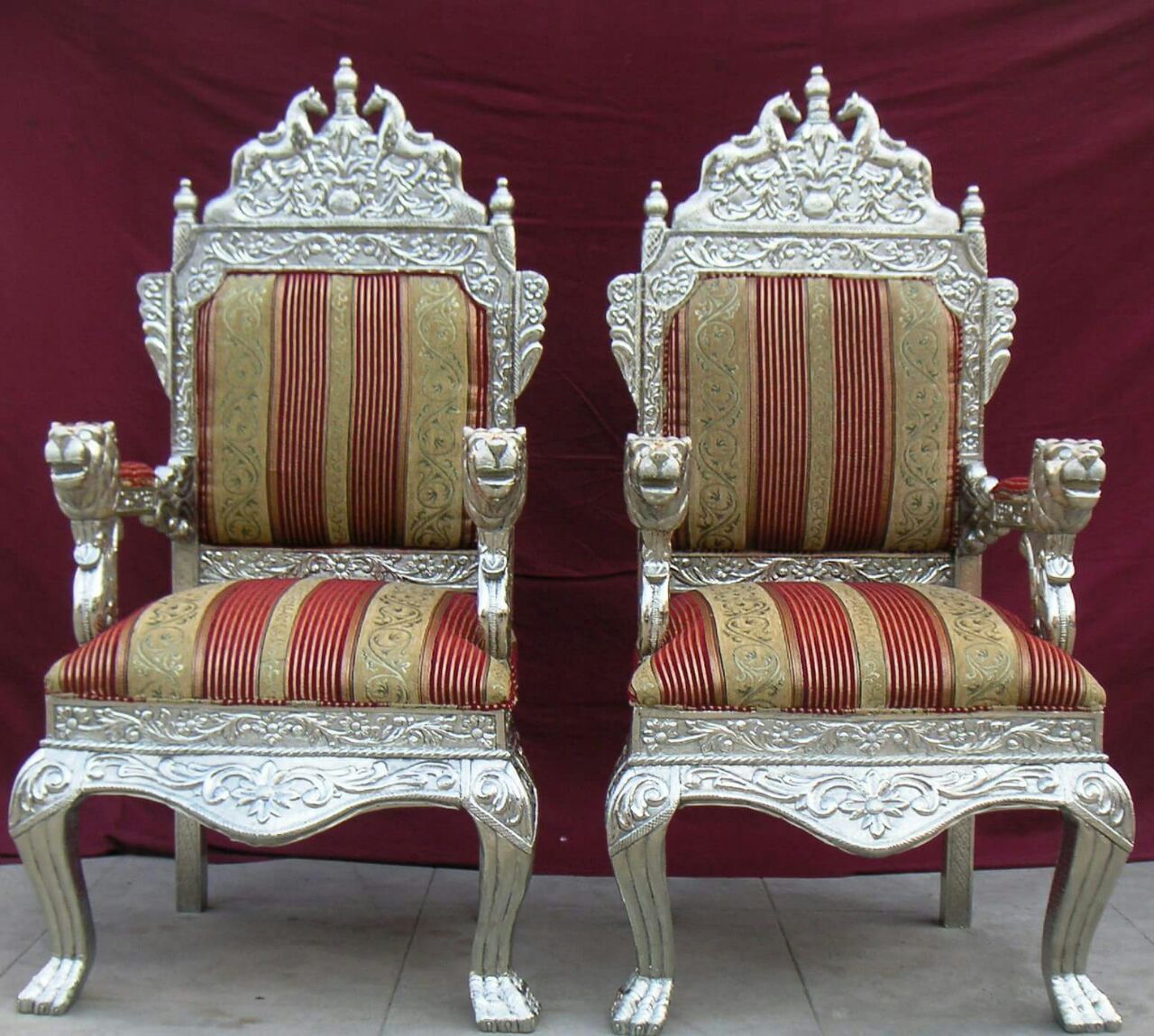 Royal Chair set with Lion themed Armrest